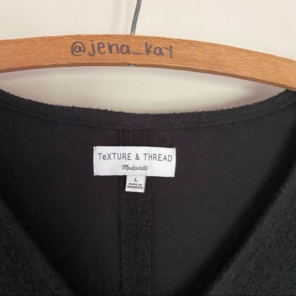Madewell Texture & Thread Black V-Neck Top - Picture 7 of 7